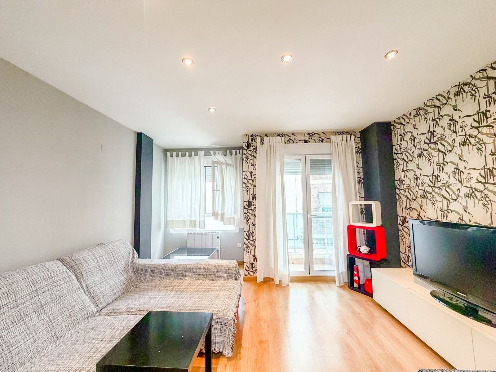 1 Bedroom 1 Bathroom Apartment in Elda - Caza De Casa