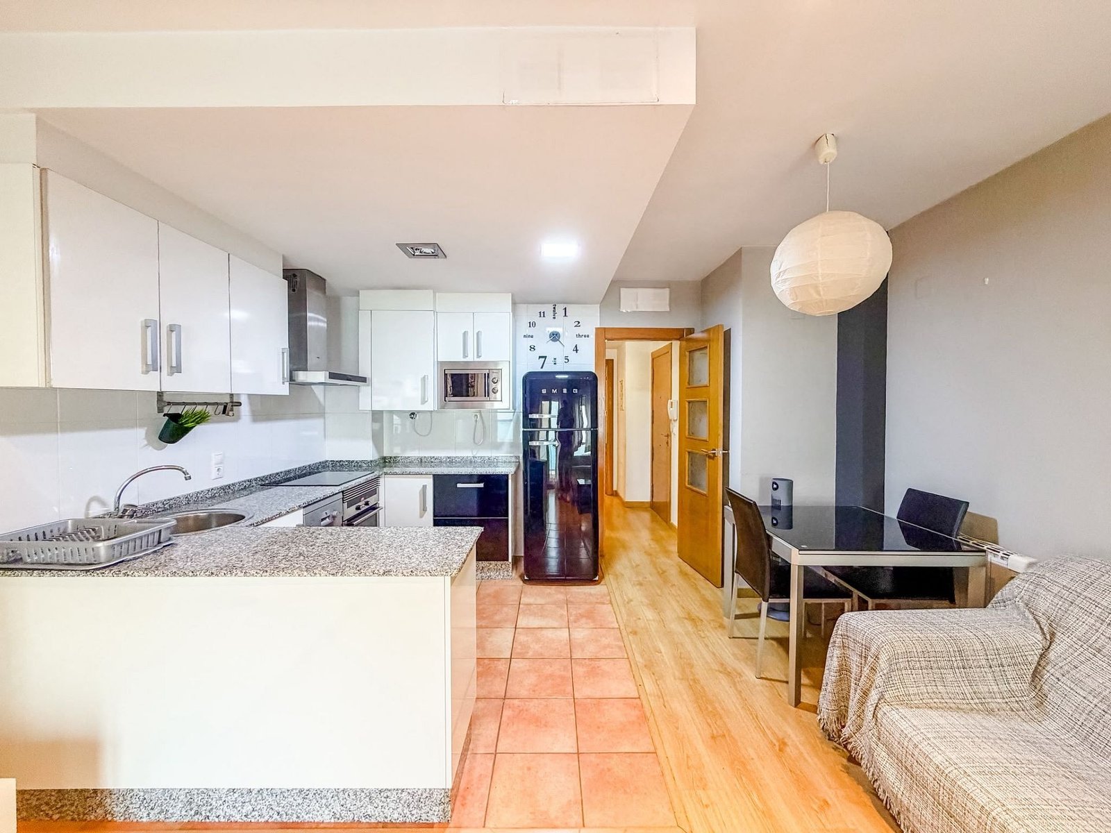 1 Bedroom 1 Bathroom Apartment in Elda - Caza De Casa