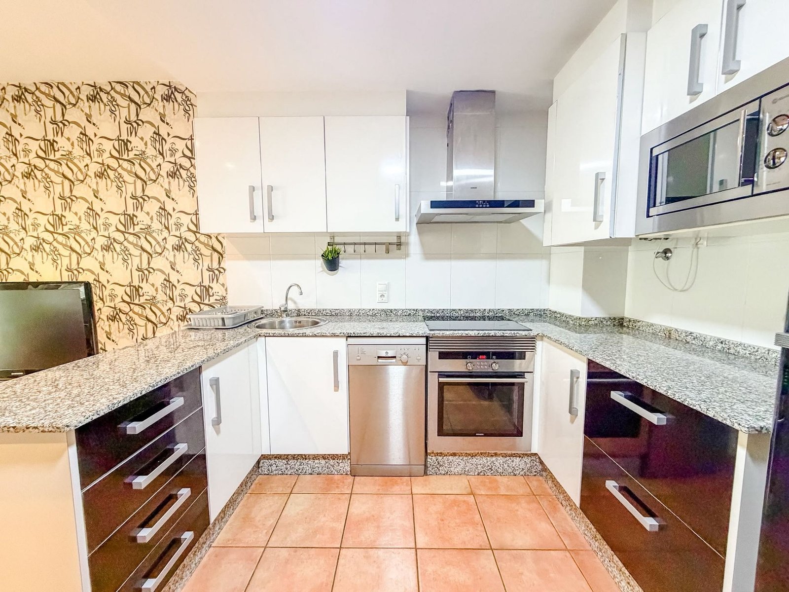 1 Bedroom 1 Bathroom Apartment in Elda - Caza De Casa
