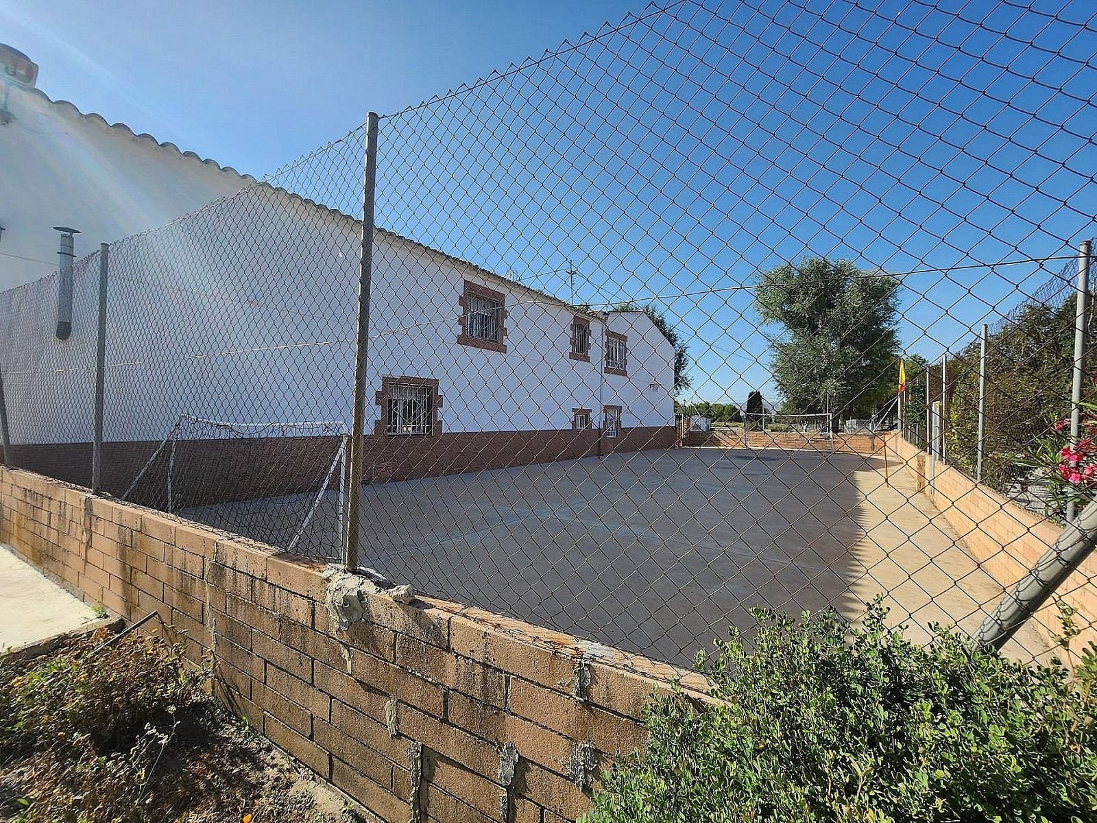 7 Bedroom 2 Bathroom Country house in Villena - Caza De Casa