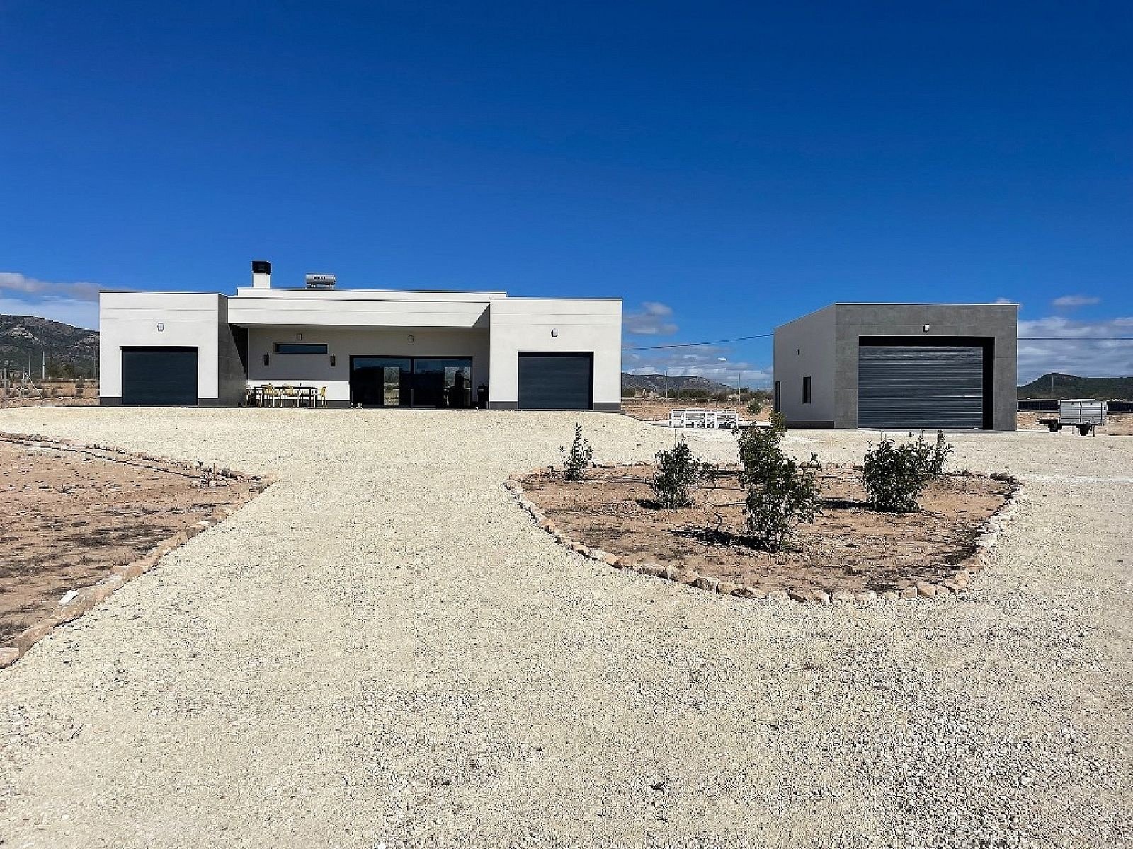 4 Bedroom 3 Bathroom Detached Villa in Pinoso - Caza De Casa