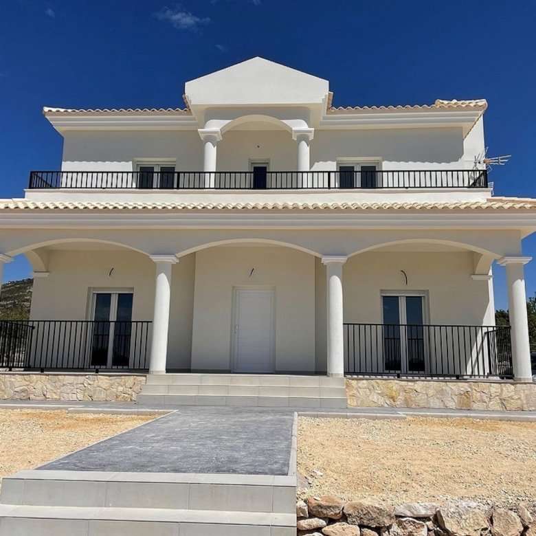 3 Bedroom 2 Bathroom Detached Villa in Pinoso - Caza De Casa