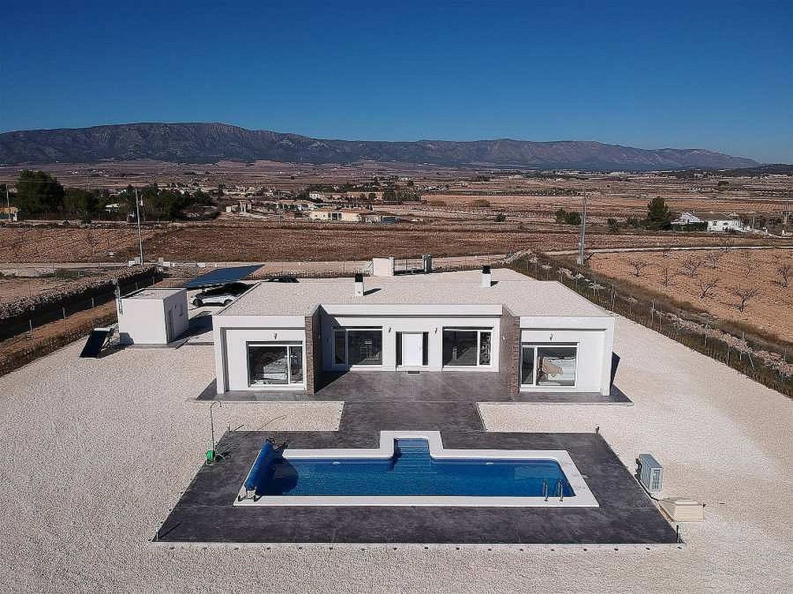 4 Bedroom 3 Bathroom Detached Villa in Pinoso - Caza De Casa