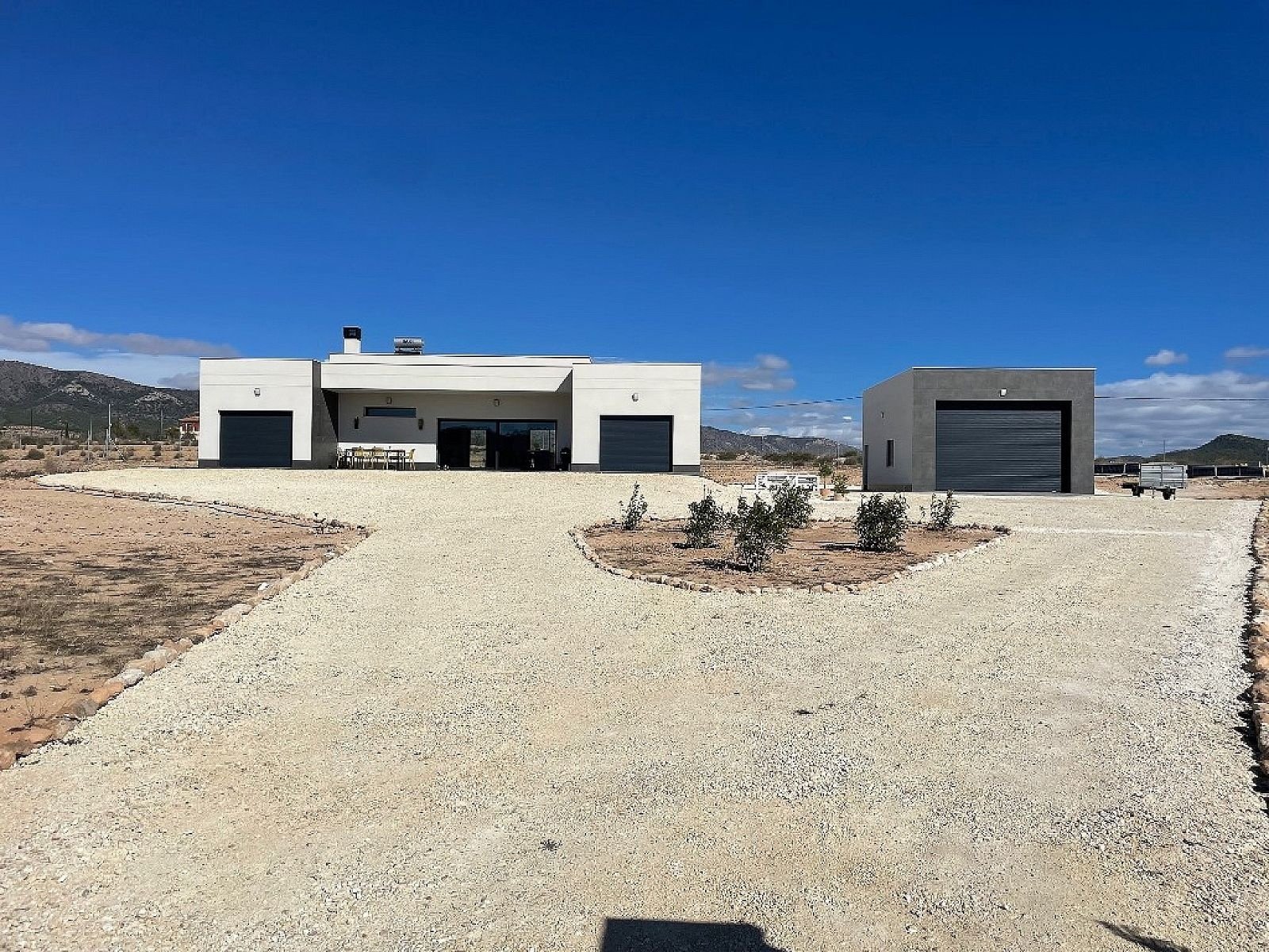4 Bedroom 3 Bathroom Detached Villa in Pinoso - Caza De Casa
