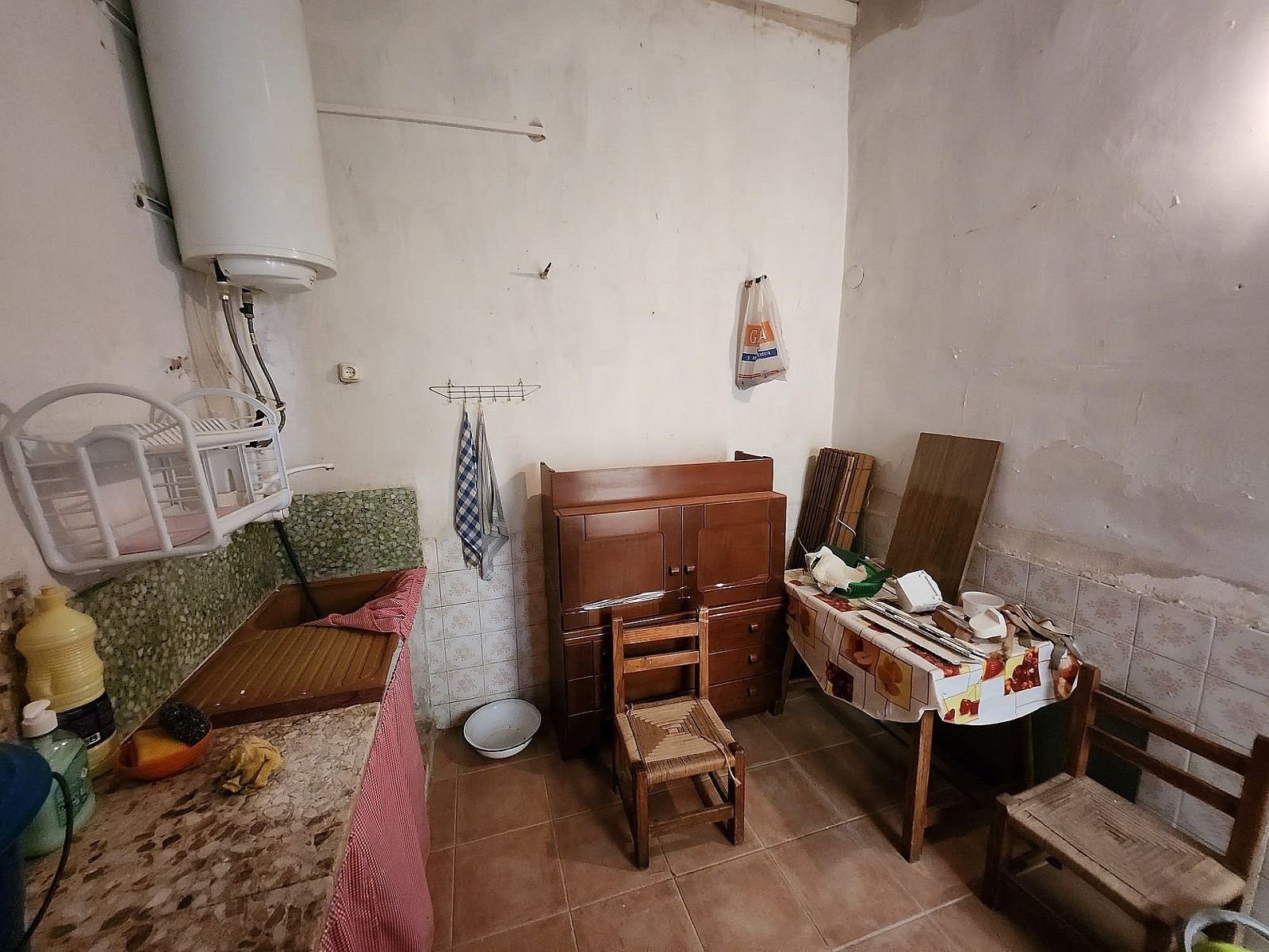 5 Bedroom 1 Bathroom Townhouse in Yecla - Caza De Casa