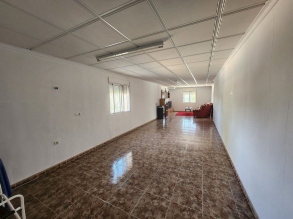 7 Bedroom 2 Bathroom Country house in Villena - Caza De Casa