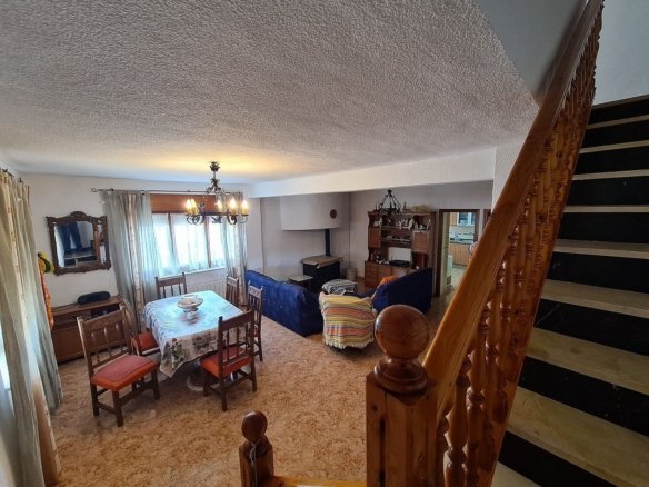 4 Bedroom 2 Bathroom Country house in Sax - Caza De Casa