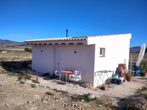 1 Bathroom Detached Villa in Cañada del Trigo - Caza De Casa