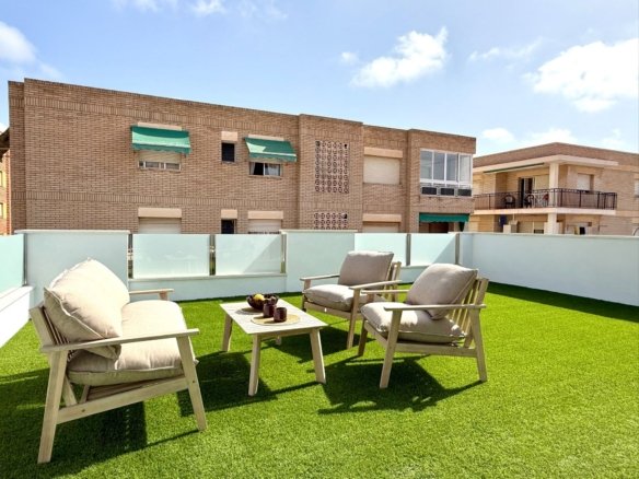3 Bed 3 Bath Town House in San Pedro del Pinatar - Caza De Casa