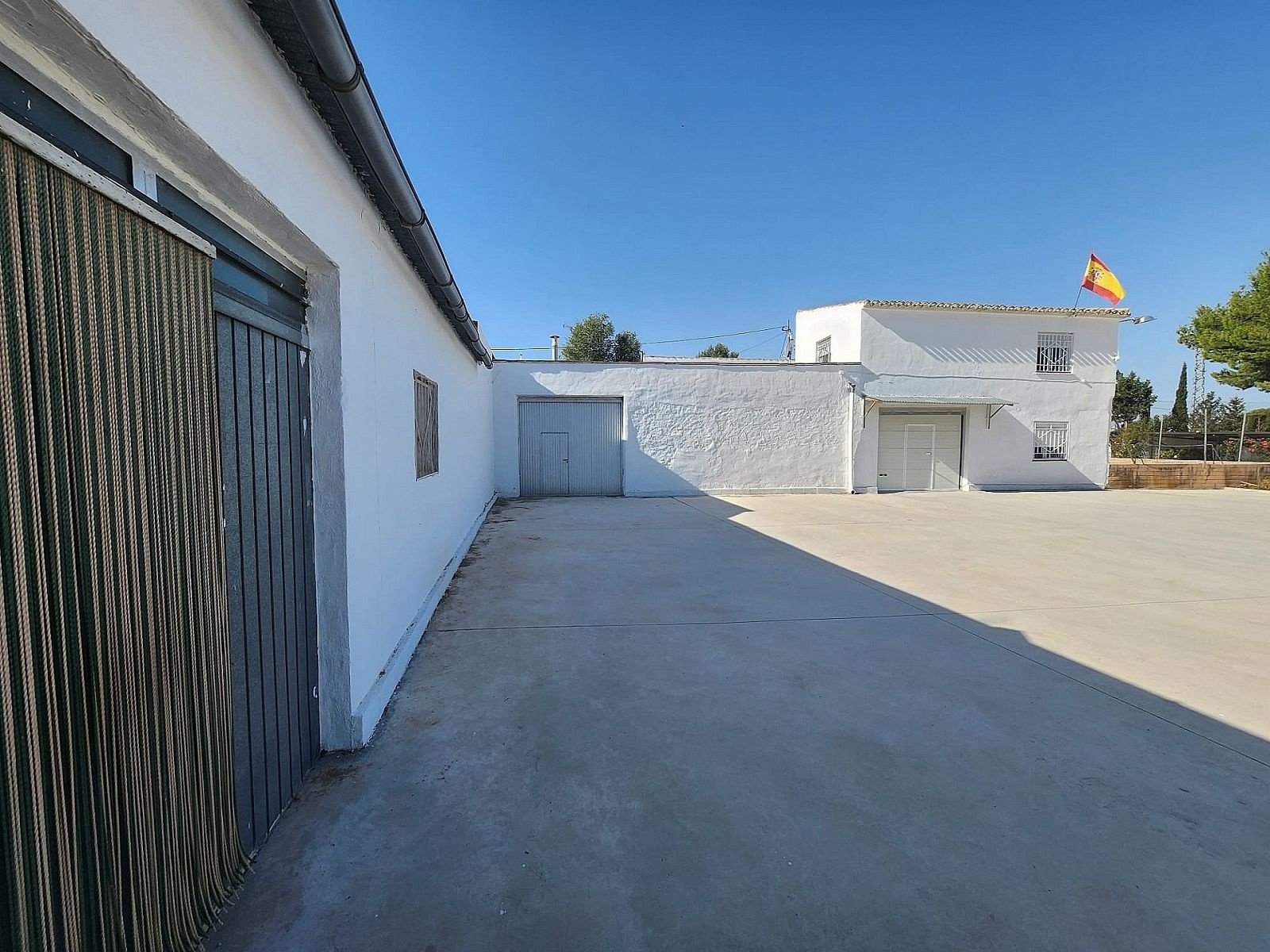 7 Bedroom 2 Bathroom Country house in Villena - Caza De Casa
