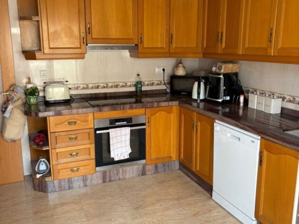 4 Bedroom 2 Bathroom Townhouse in Pinoso - Caza De Casa