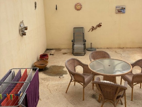 4 Bedroom 2 Bathroom Townhouse in Pinoso - Caza De Casa