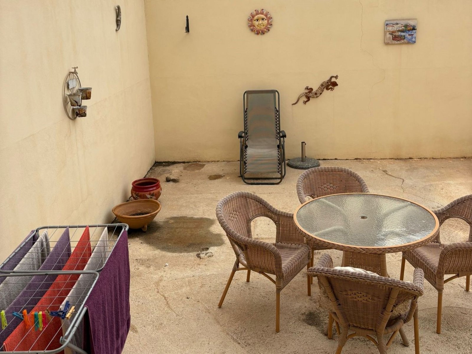 4 Bedroom 2 Bathroom Townhouse in Pinoso - Caza De Casa