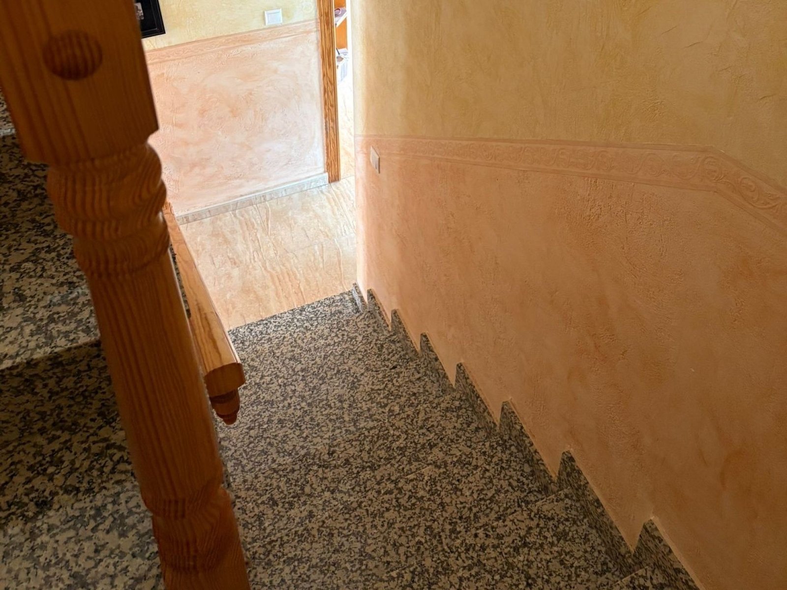 4 Bedroom 2 Bathroom Townhouse in Pinoso - Caza De Casa