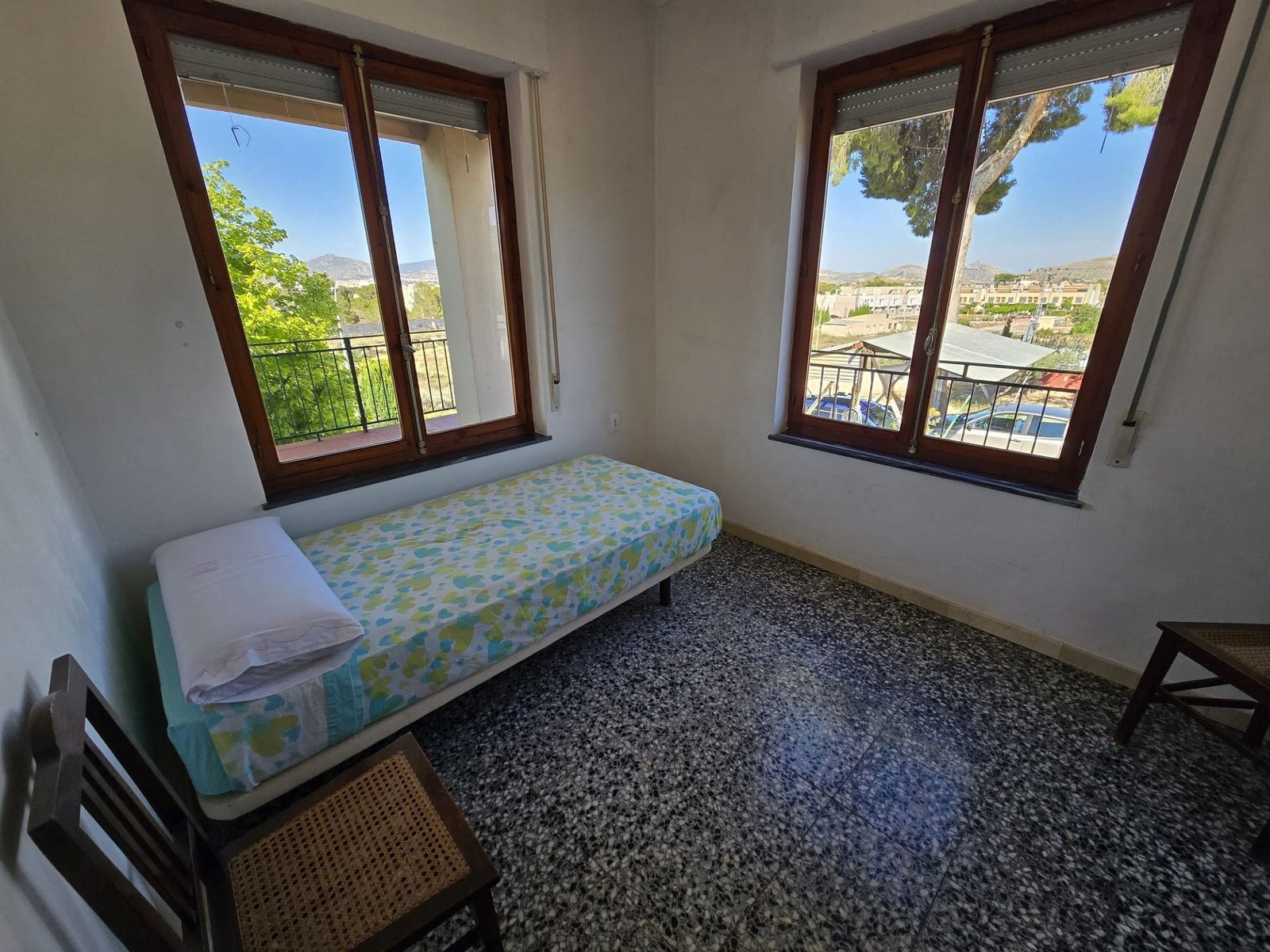 6 Bedroom 2 Bathroom Detached Villa in Monovar - Caza De Casa