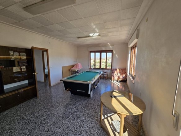 6 Bedroom 2 Bathroom Detached Villa in Monovar - Caza De Casa