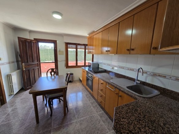 6 Bedroom 2 Bathroom Detached Villa in Monovar - Caza De Casa