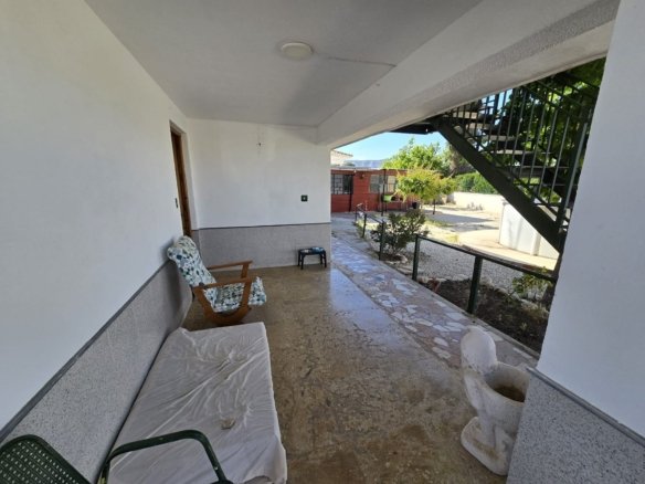 6 Bedroom 2 Bathroom Detached Villa in Monovar - Caza De Casa