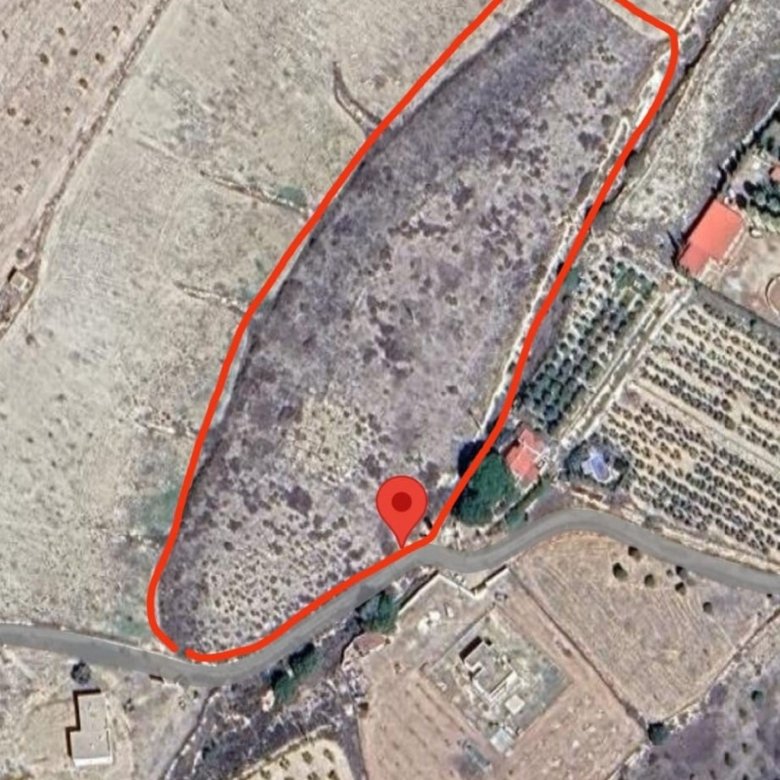 15,309 m² Land in Sax - Caza De Casa