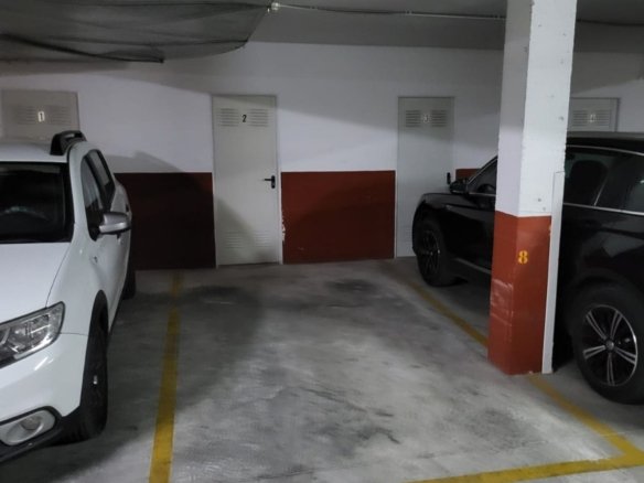 3 Bedroom 2 Bathroom Apartment in Fortuna - Caza De Casa