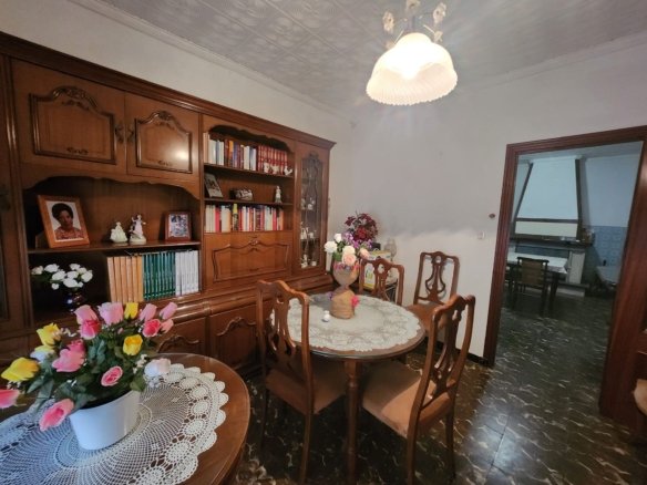 3 Bedroom 3 Bathroom Townhouse in Sax - Caza De Casa