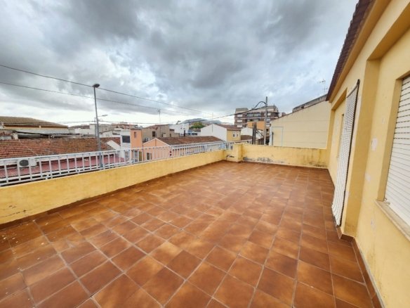 3 Bedroom 3 Bathroom Townhouse in Sax - Caza De Casa
