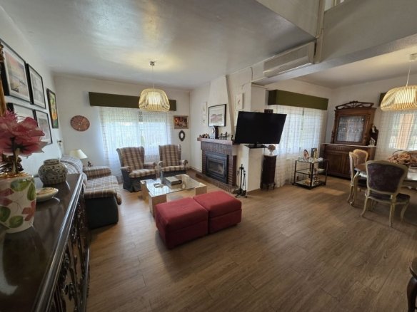 4 Bedroom 4 Bathroom Country house in Salinas - Caza De Casa