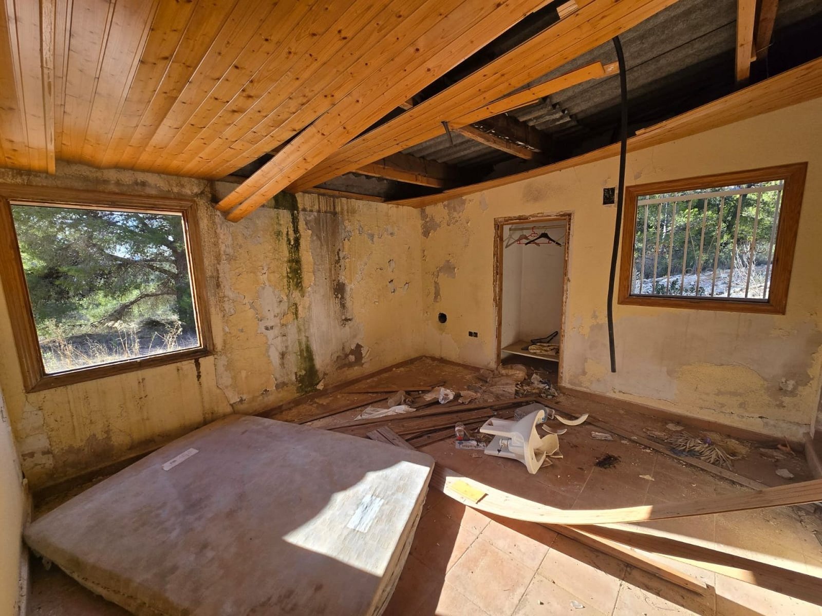 3 Bedroom 2 Bathroom Detached Villa in Petrer - Caza De Casa