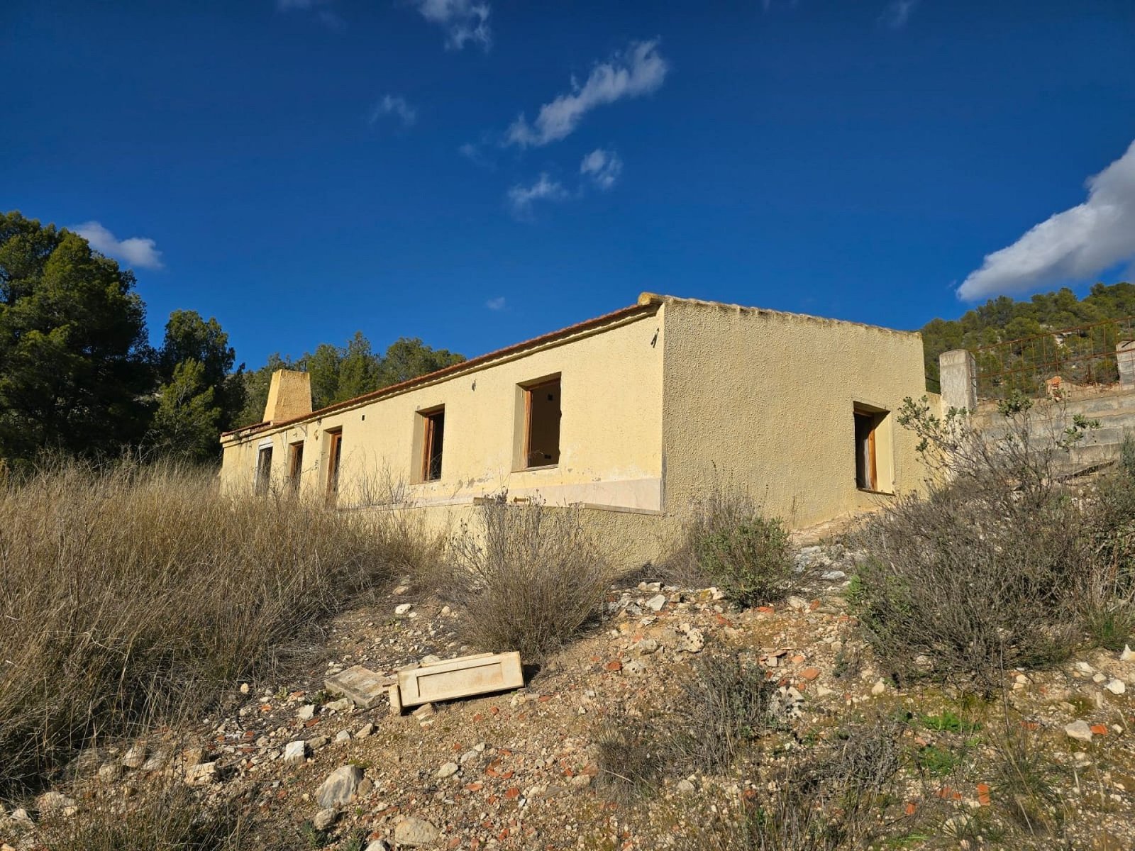 3 Bedroom 2 Bathroom Detached Villa in Petrer - Caza De Casa