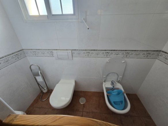 8 Bedroom 3 Bathroom Detached Villa in Sax - Caza De Casa
