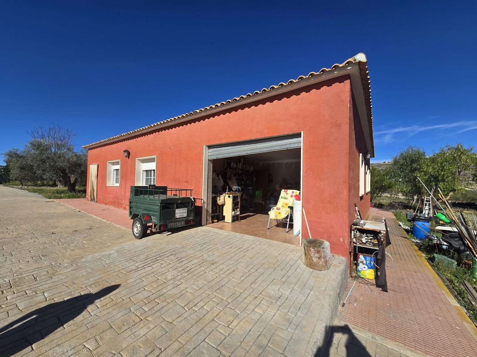 8 Bedroom 3 Bathroom Detached Villa in Sax - Caza De Casa