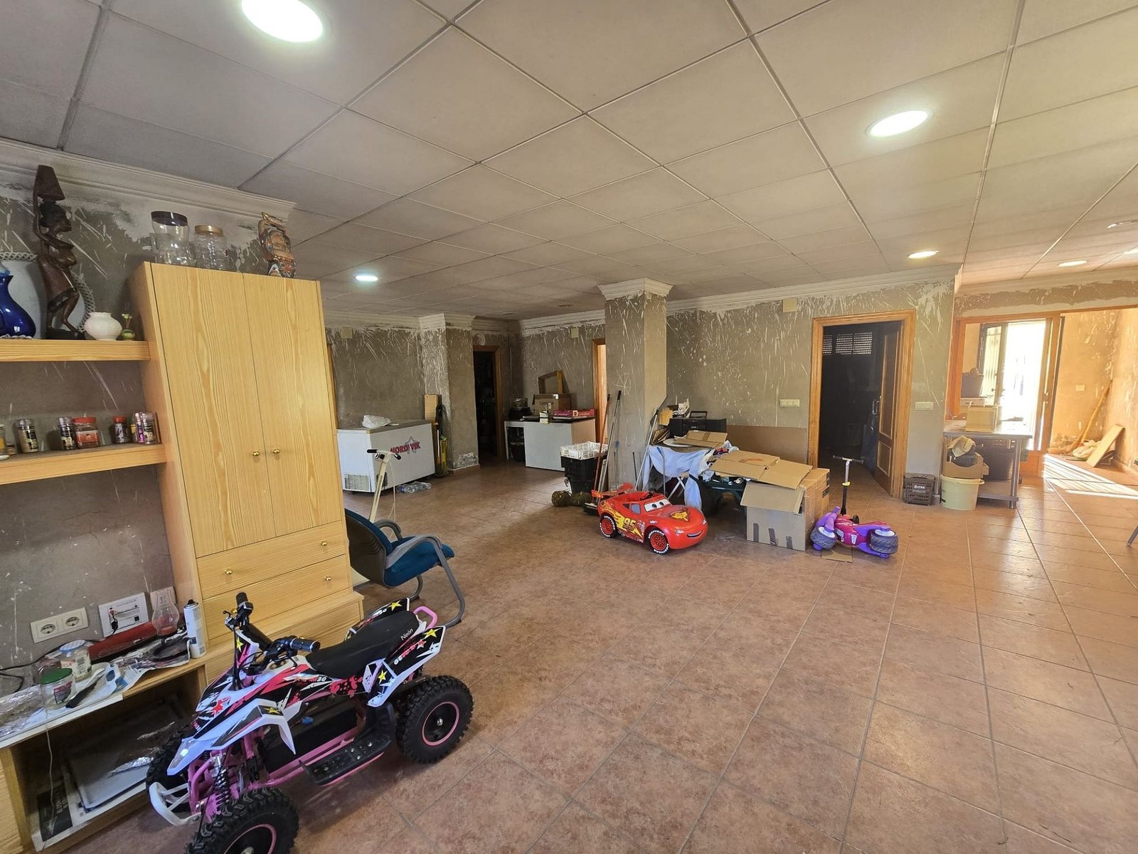 8 Bedroom 3 Bathroom Detached Villa in Sax - Caza De Casa