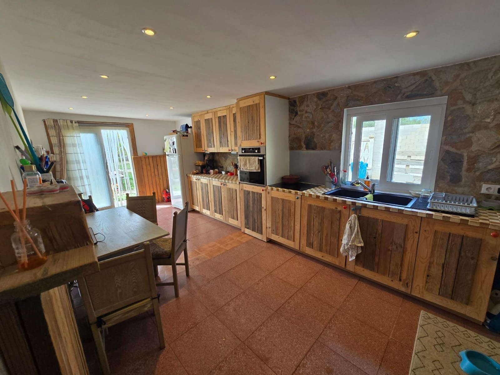 6 Bedroom 3 Bathroom Detached Villa in Sax - Caza De Casa