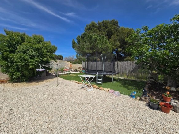 6 Bedroom 3 Bathroom Detached Villa in Sax - Caza De Casa