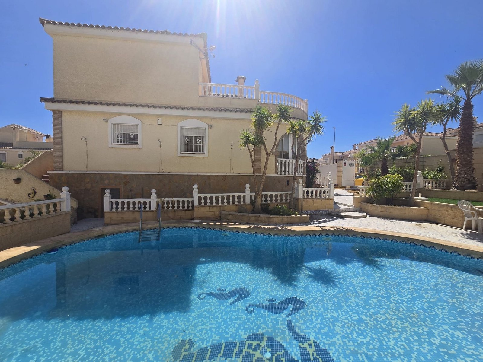 5 Bedroom 4 Bathroom Detached Villa in Monforte Del Cid - Caza De Casa