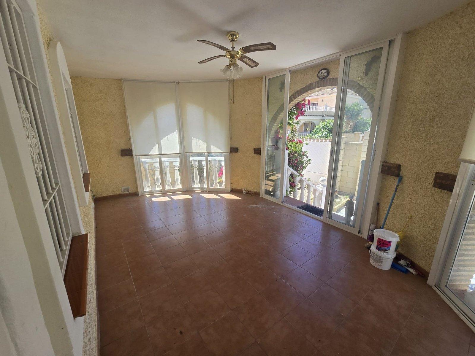 5 Bedroom 4 Bathroom Detached Villa in Monforte Del Cid - Caza De Casa