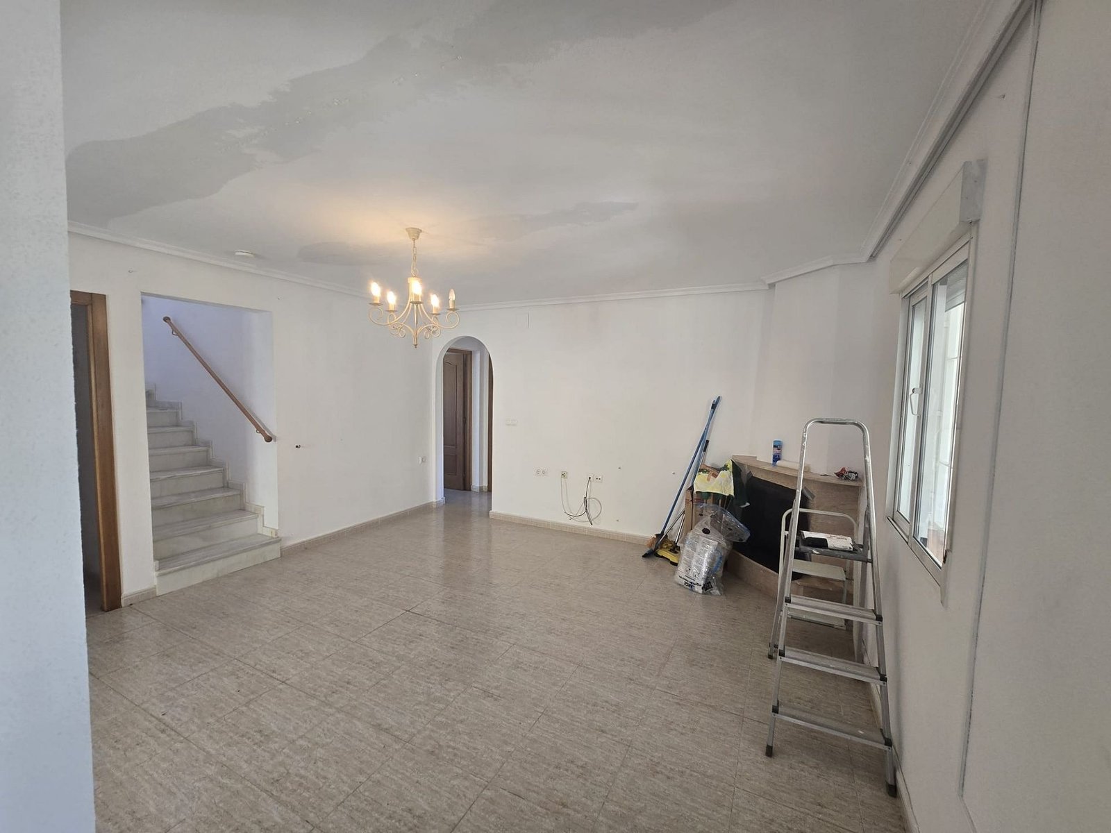 5 Bedroom 4 Bathroom Detached Villa in Monforte Del Cid - Caza De Casa