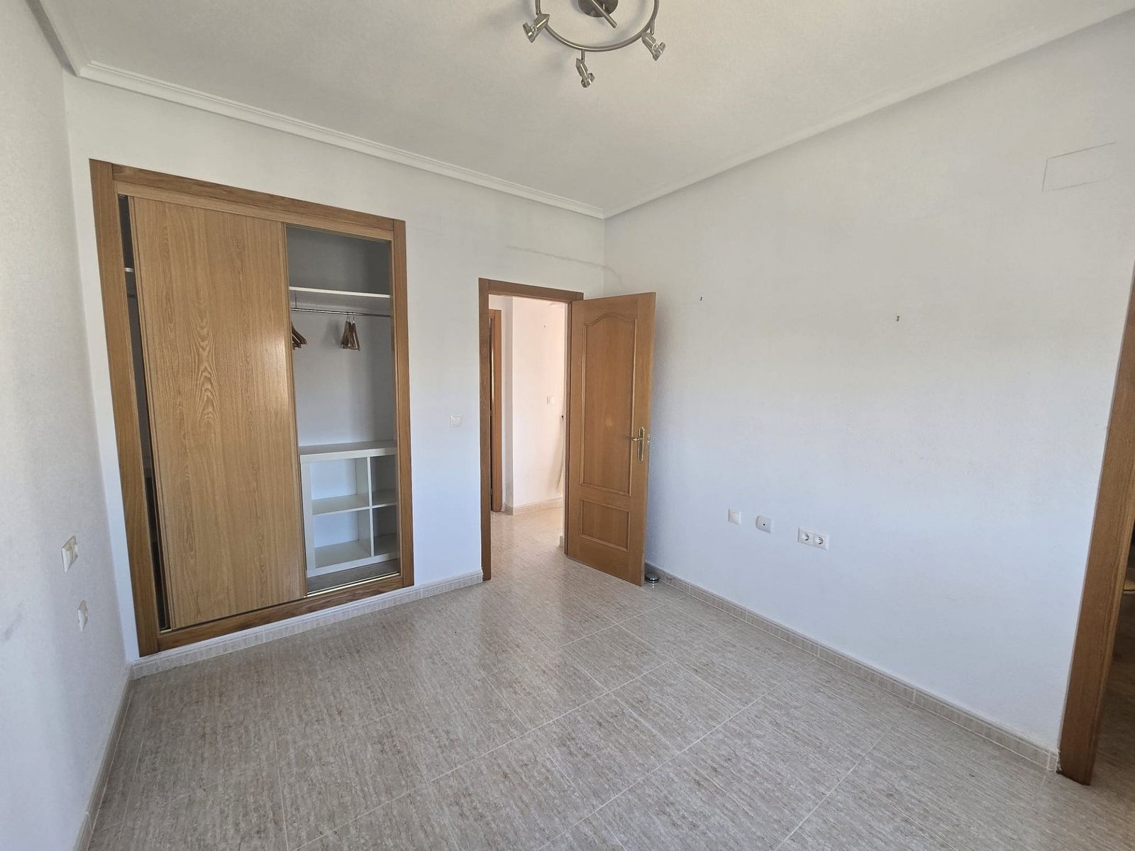 5 Bedroom 4 Bathroom Detached Villa in Monforte Del Cid - Caza De Casa