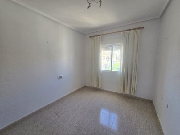 5 Bedroom 4 Bathroom Detached Villa in Monforte Del Cid - Caza De Casa