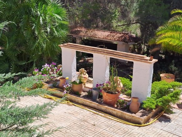 6 Bedroom 4 Bathroom Country house in Sax - Caza De Casa