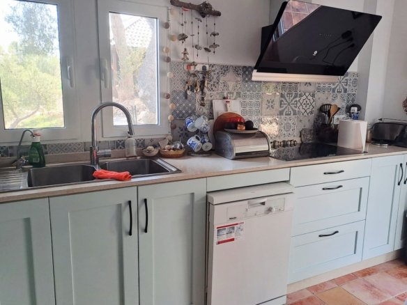 6 Bedroom 4 Bathroom Country house in Sax - Caza De Casa
