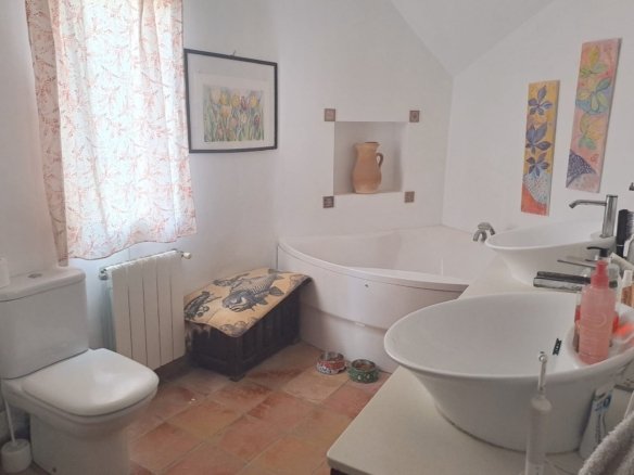 6 Bedroom 4 Bathroom Country house in Sax - Caza De Casa