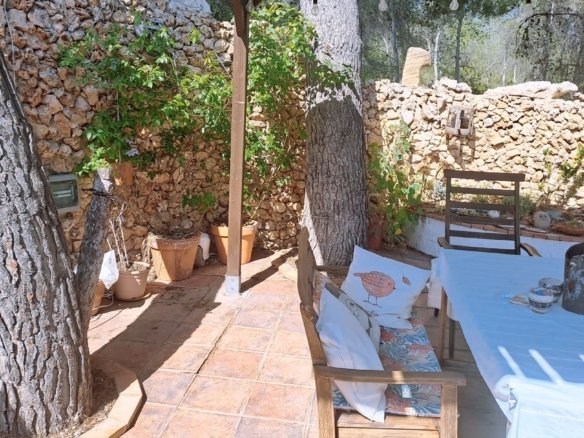 6 Bedroom 4 Bathroom Country house in Sax - Caza De Casa