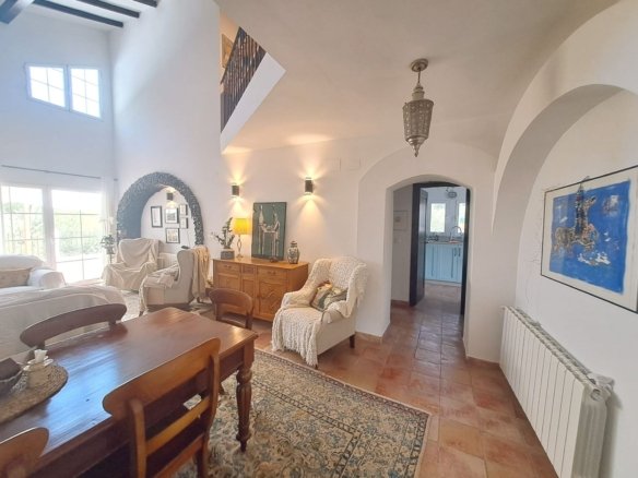 6 Bedroom 4 Bathroom Country house in Sax - Caza De Casa
