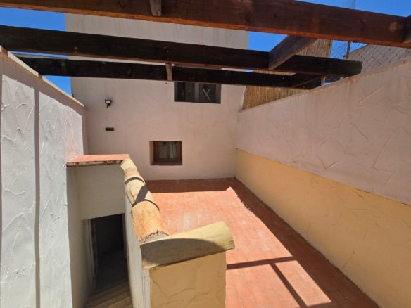 3 Bedroom 2 Bathroom Townhouse in Sax - Caza De Casa