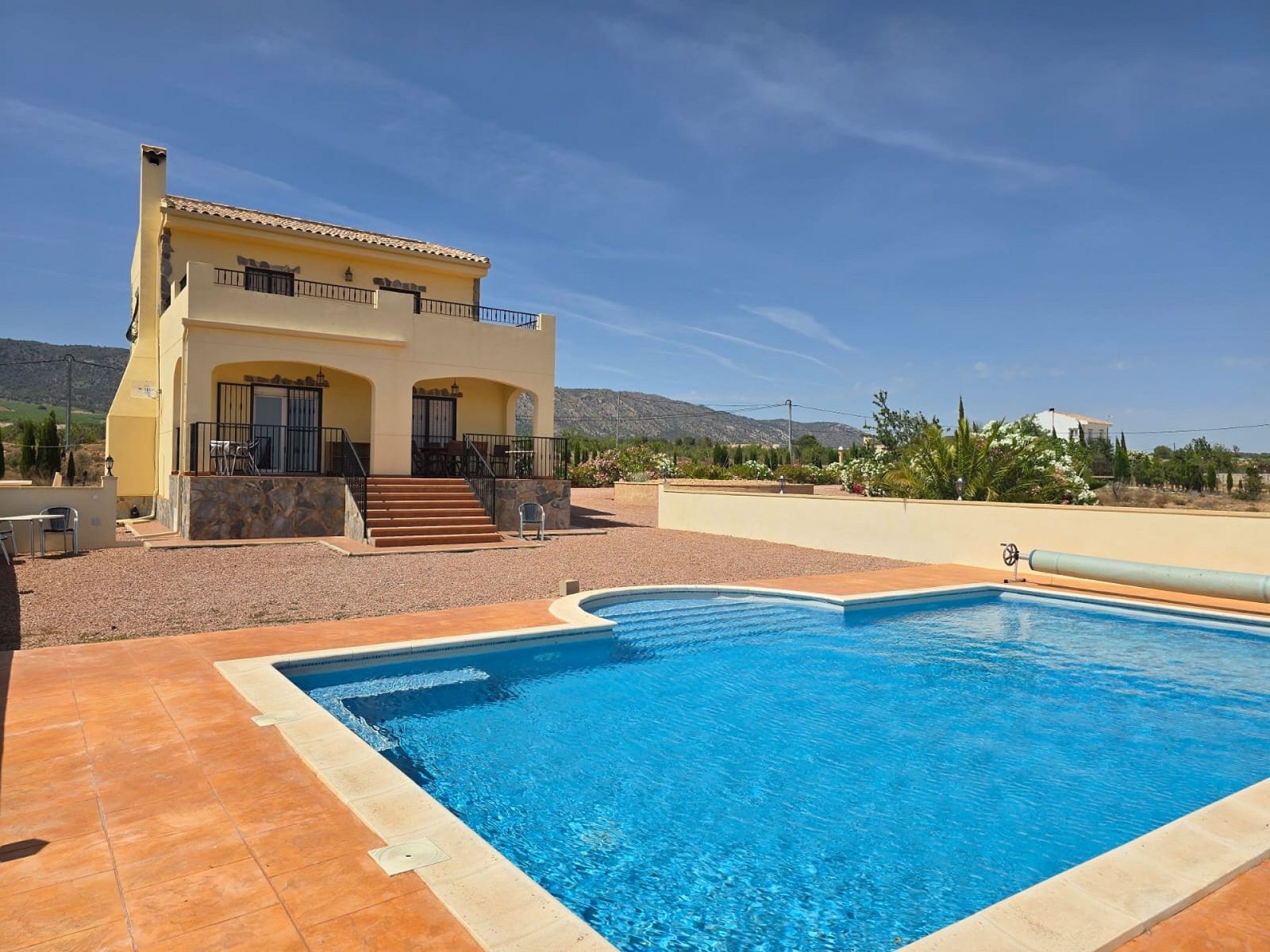 4 Bedroom 3 Bathroom Detached Villa in Monovar - Caza De Casa