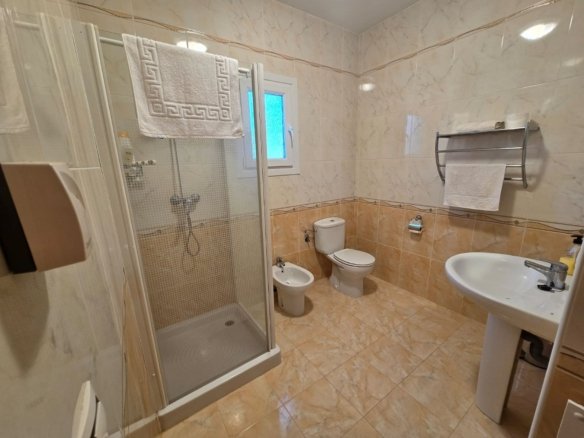 4 Bedroom 3 Bathroom Detached Villa in Monovar - Caza De Casa