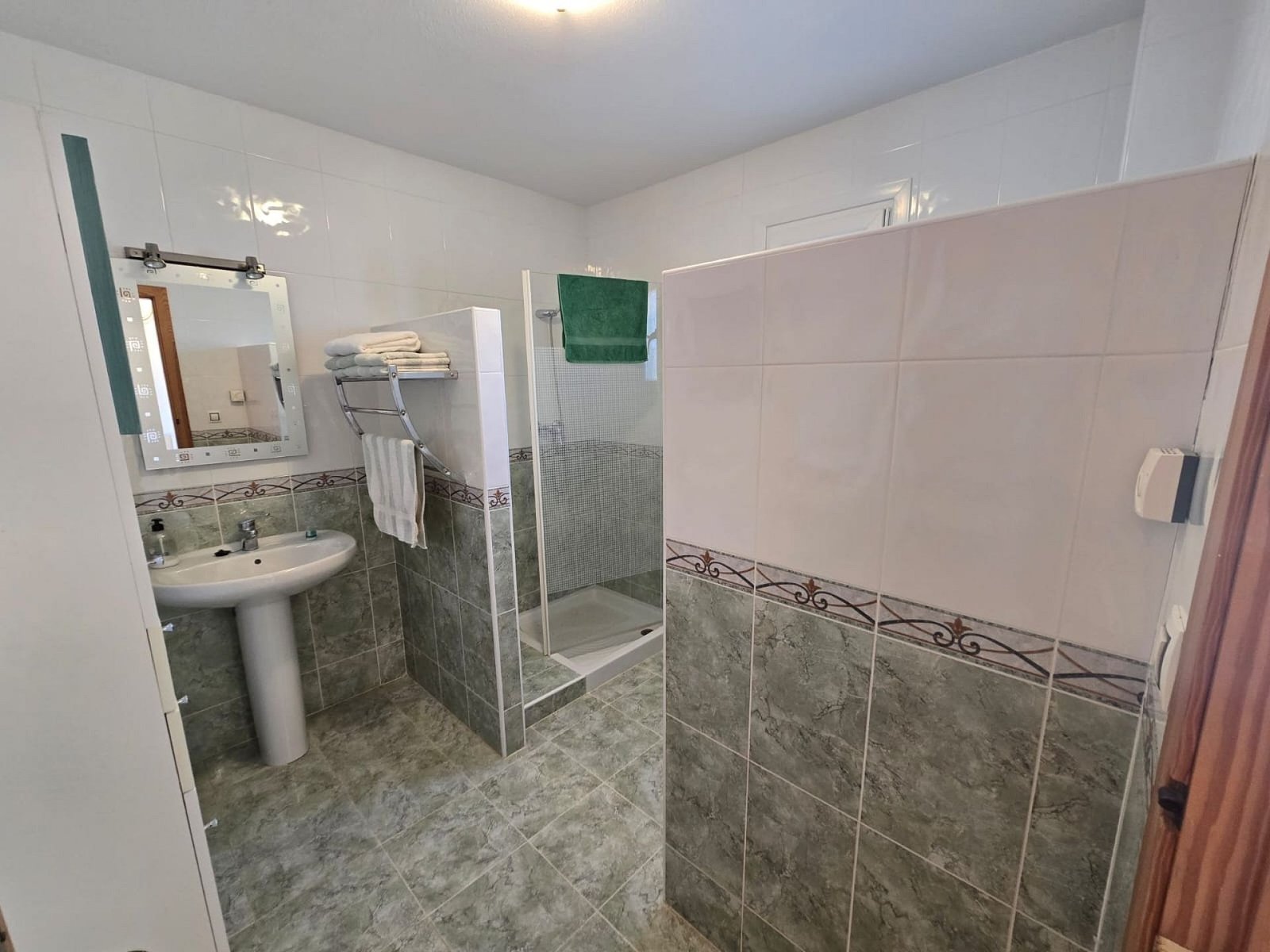4 Bedroom 3 Bathroom Detached Villa in Monovar - Caza De Casa
