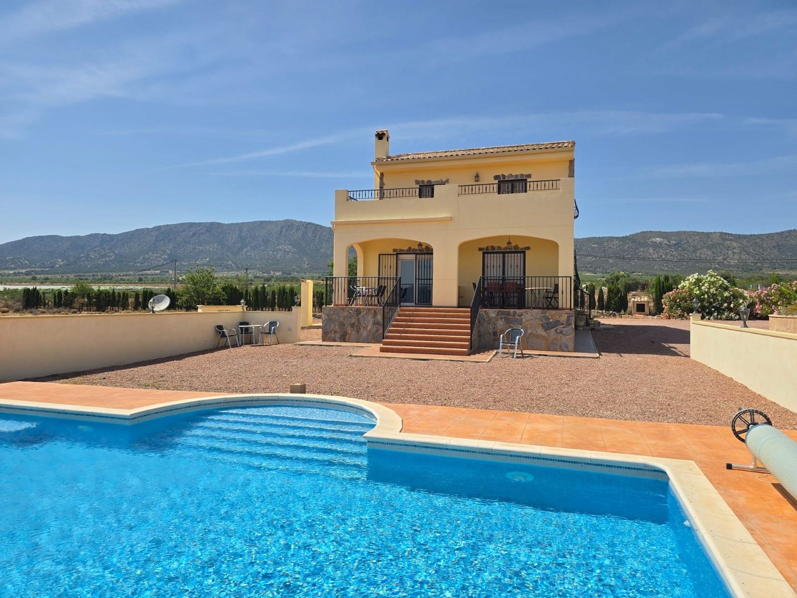 4 Bedroom 3 Bathroom Detached Villa in Monovar - Caza De Casa