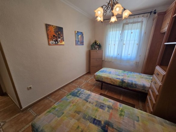 4 Bedroom 3 Bathroom Detached Villa in Villena - Caza De Casa